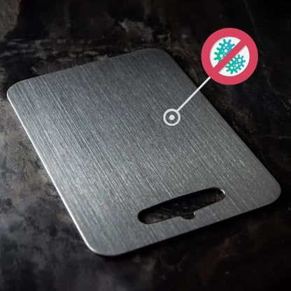 ❗ PROMO LIMITÉE 50% DE RÉDUCTION ! 🪓 Planche à Découper 100% Titane – Hygiénique, Inodore & Économe pour vos Couteaux 🍴