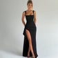 Robe moulante sans manches à encolure carrée et fente haute sur le côté